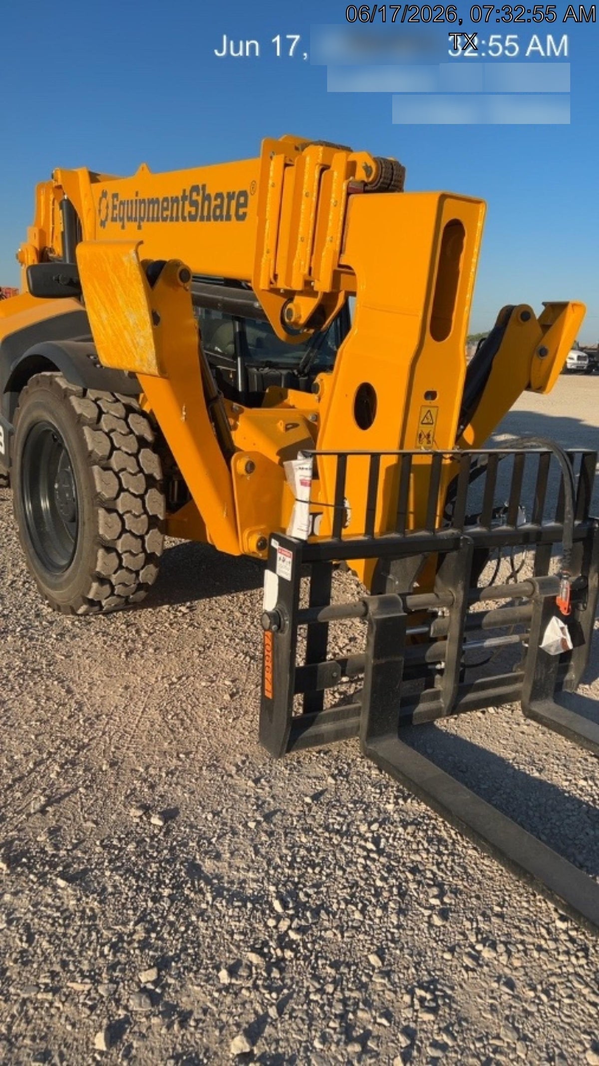2026 JCB 400/F7377