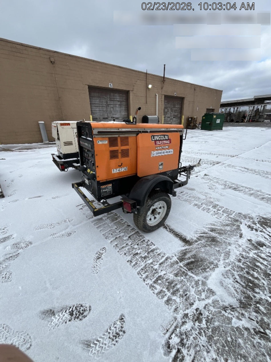 2021 Lincoln Electric Vantage 322 Vantage 322 Ready Pak 3 w/ Decals, ORANGE (includes trailer, cable rack, fender light kit) NO Telematics