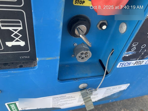 2019 Genie GS-4047 Folding rails with half height swing gate