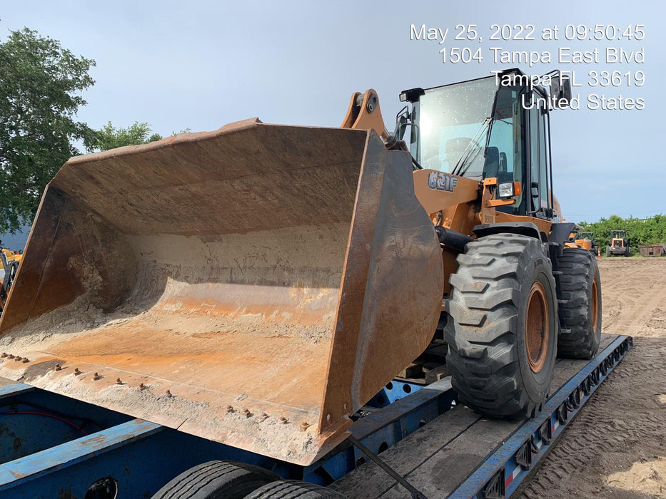 2016 Case 621F CLOSED CAB, JRB 416 STYLE HYD COUPLER