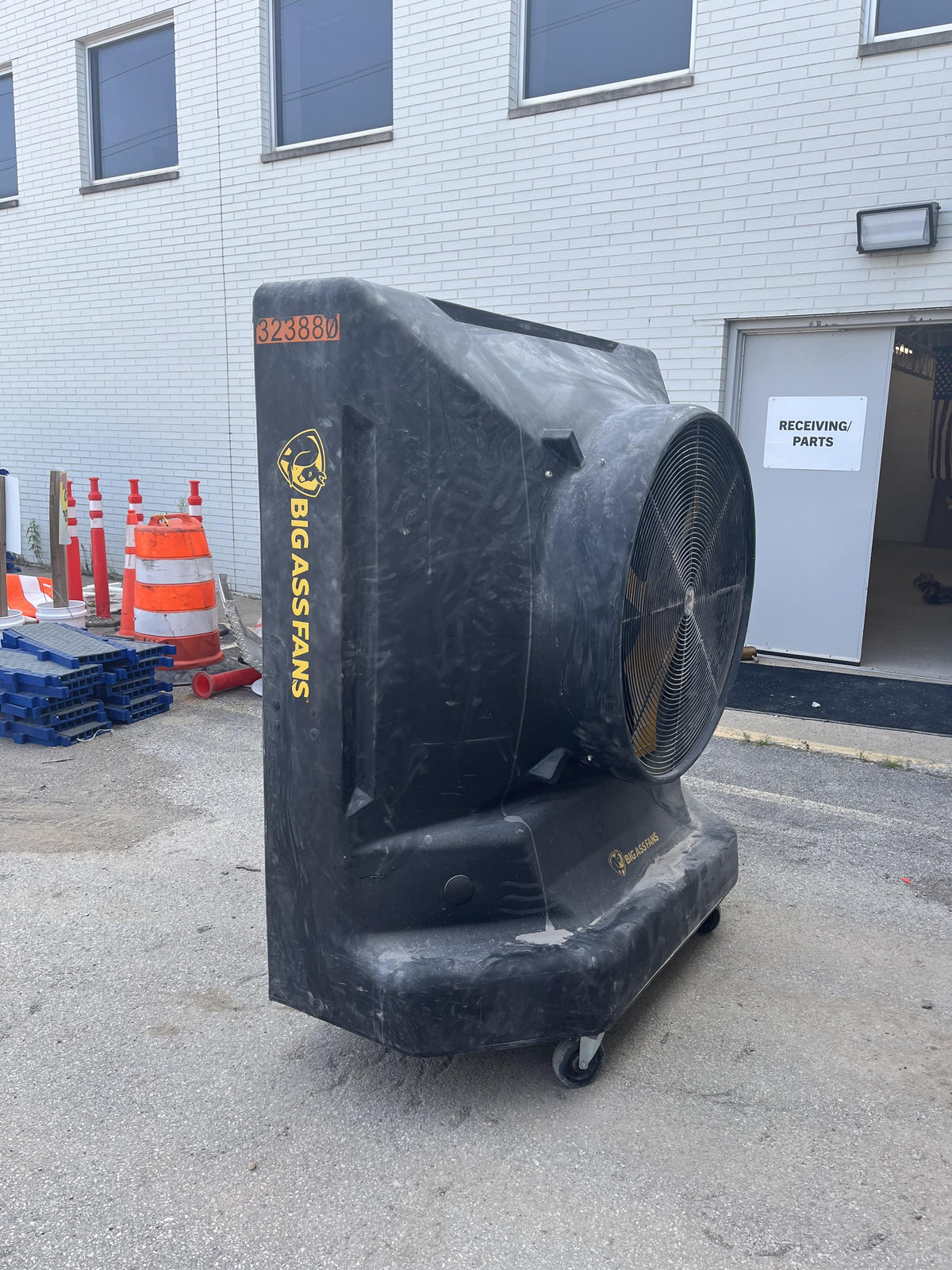 2023 BIG ASS FANS Cool Space 400