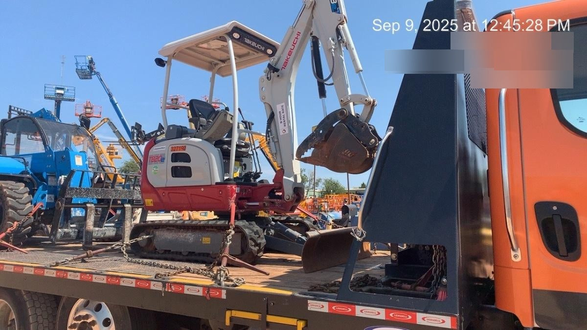 2023 TAKEUCHI TB20e