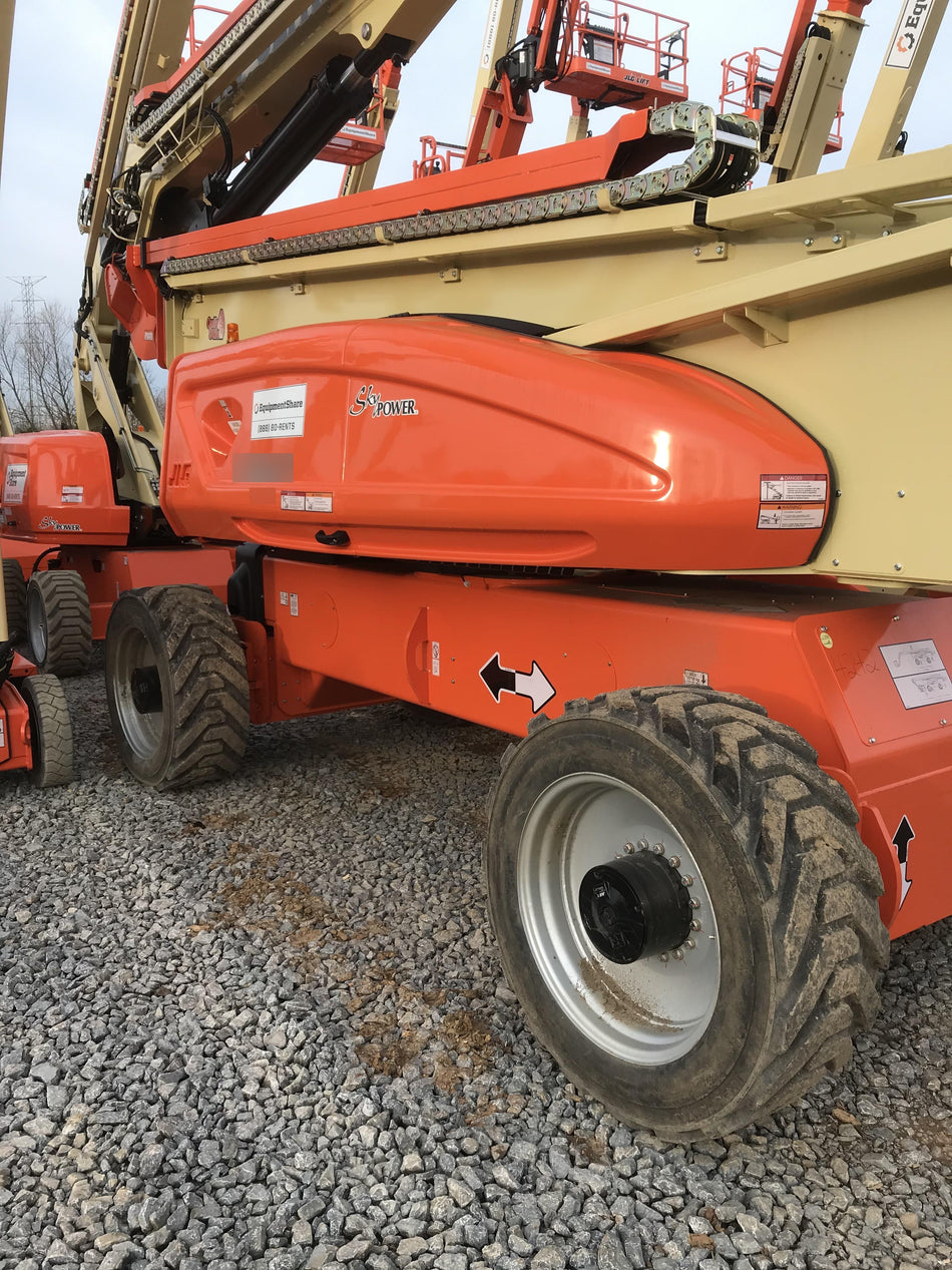 2019 JLG 1250AJP