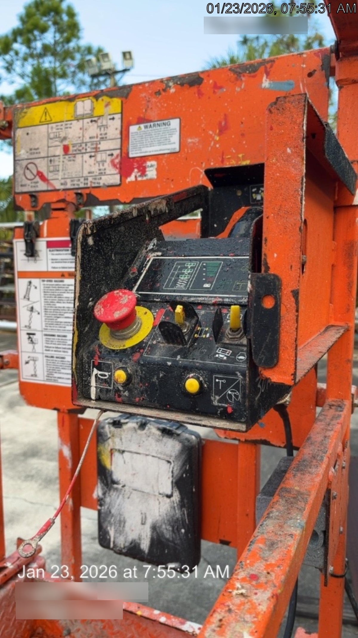 2023 JLG ES1932