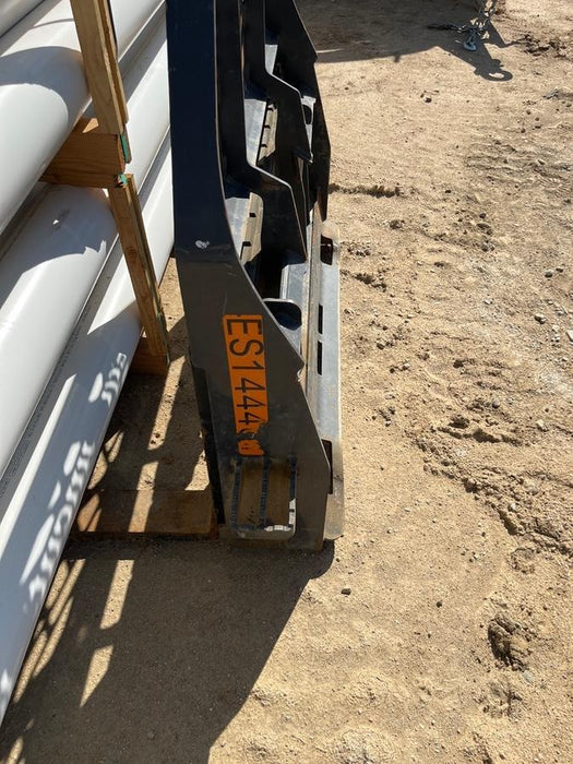 2021 PALADIN 48" Pallet Forks - Paladin