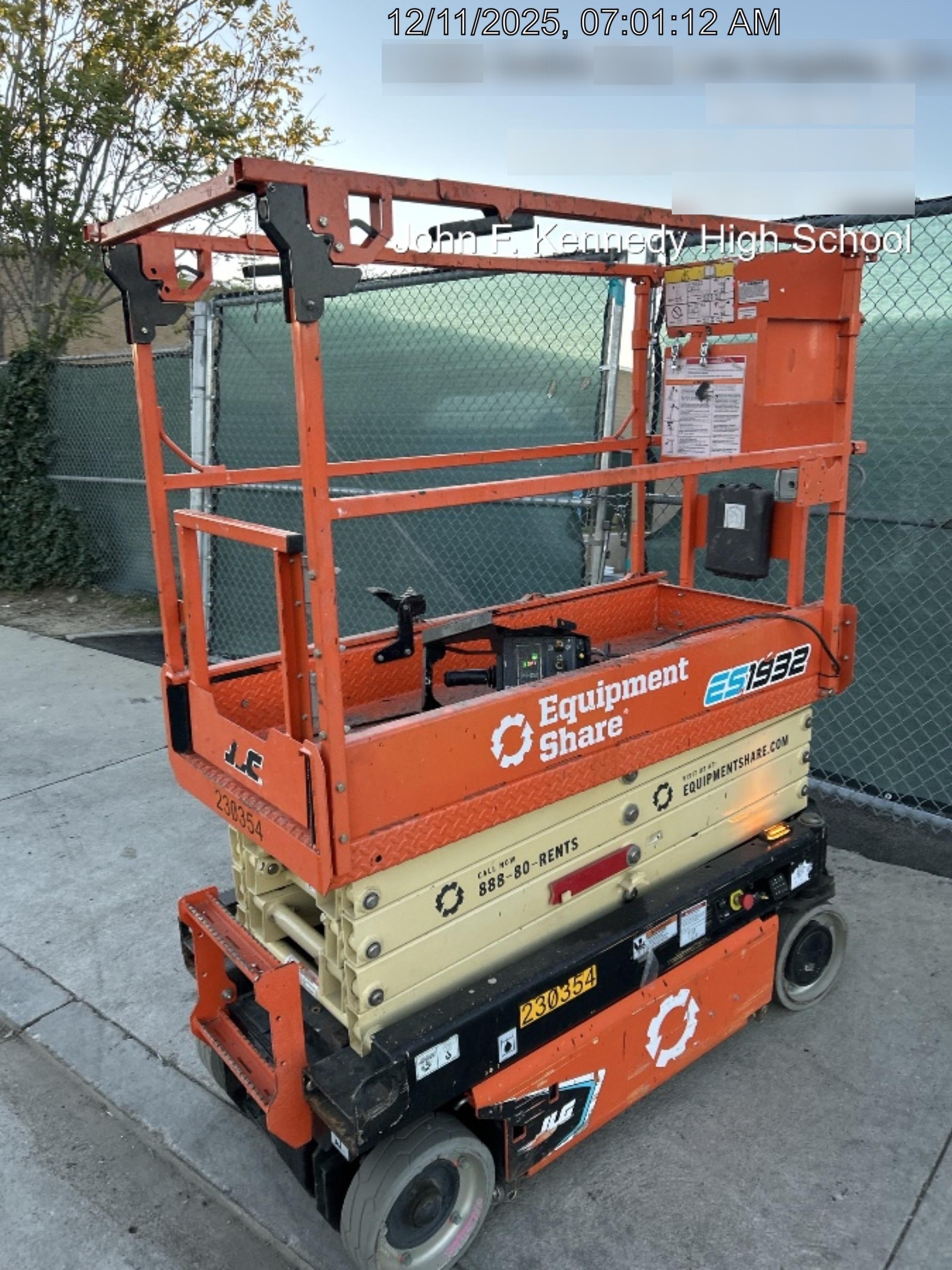 2022 JLG ES1932