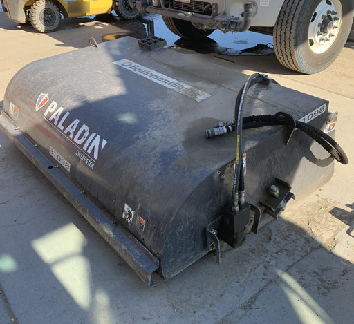 2020 PALADIN Sweepster SB72