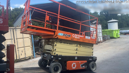 2022 JLG ES3246