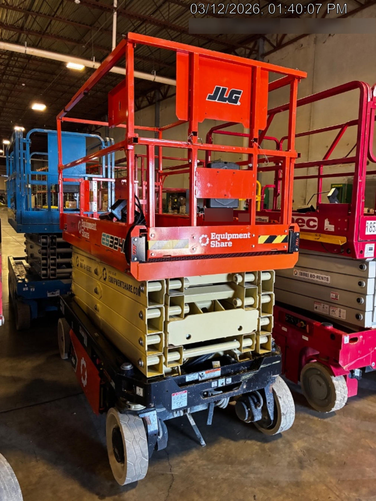 2022 JLG ES3246
