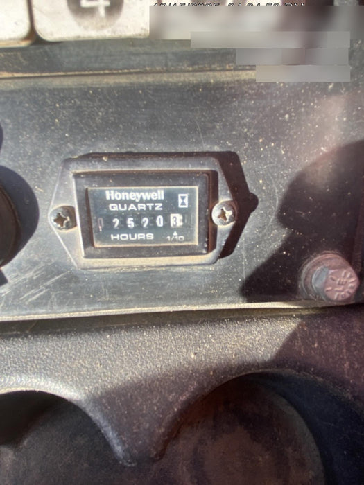 2016 Skyjack SJ643 TH 60" Carriage, Solid Tires