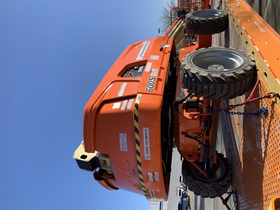 2020 JLG 600S