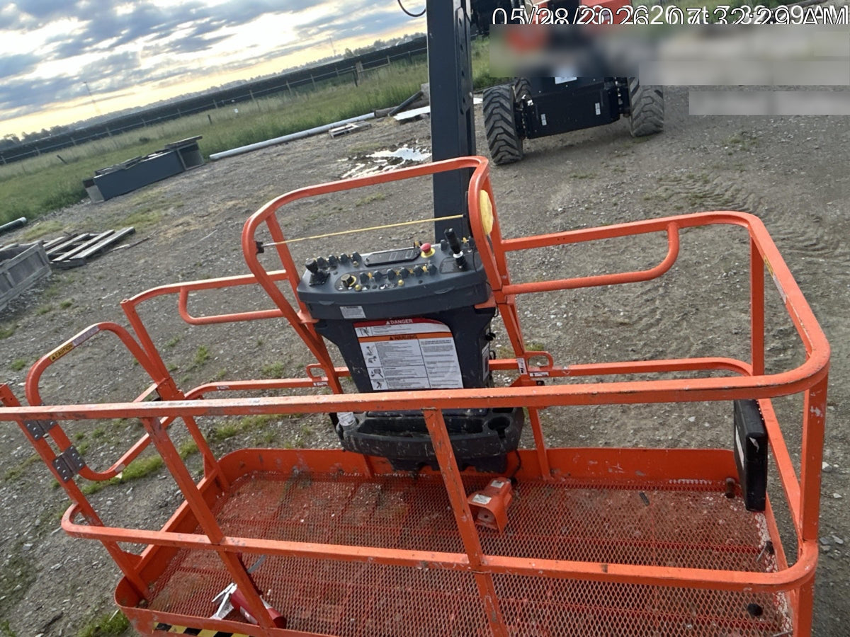 2017 SKYJACK SJ63 AJ