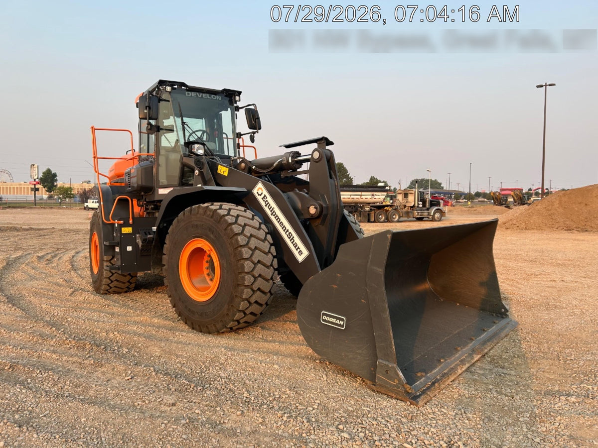 2021 DOOSAN DL320-7