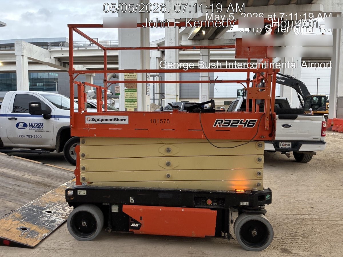 2021 JLG R3246
