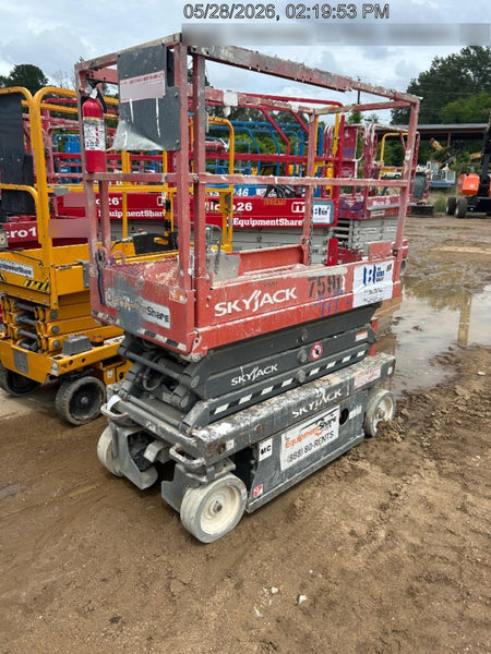 2018 Skyjack SJIII-3219 Skyjack SJIII3219 Scissor Lift w/Trojan Batteries
