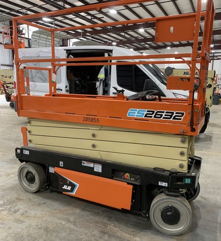 2022 JLG ES2632
