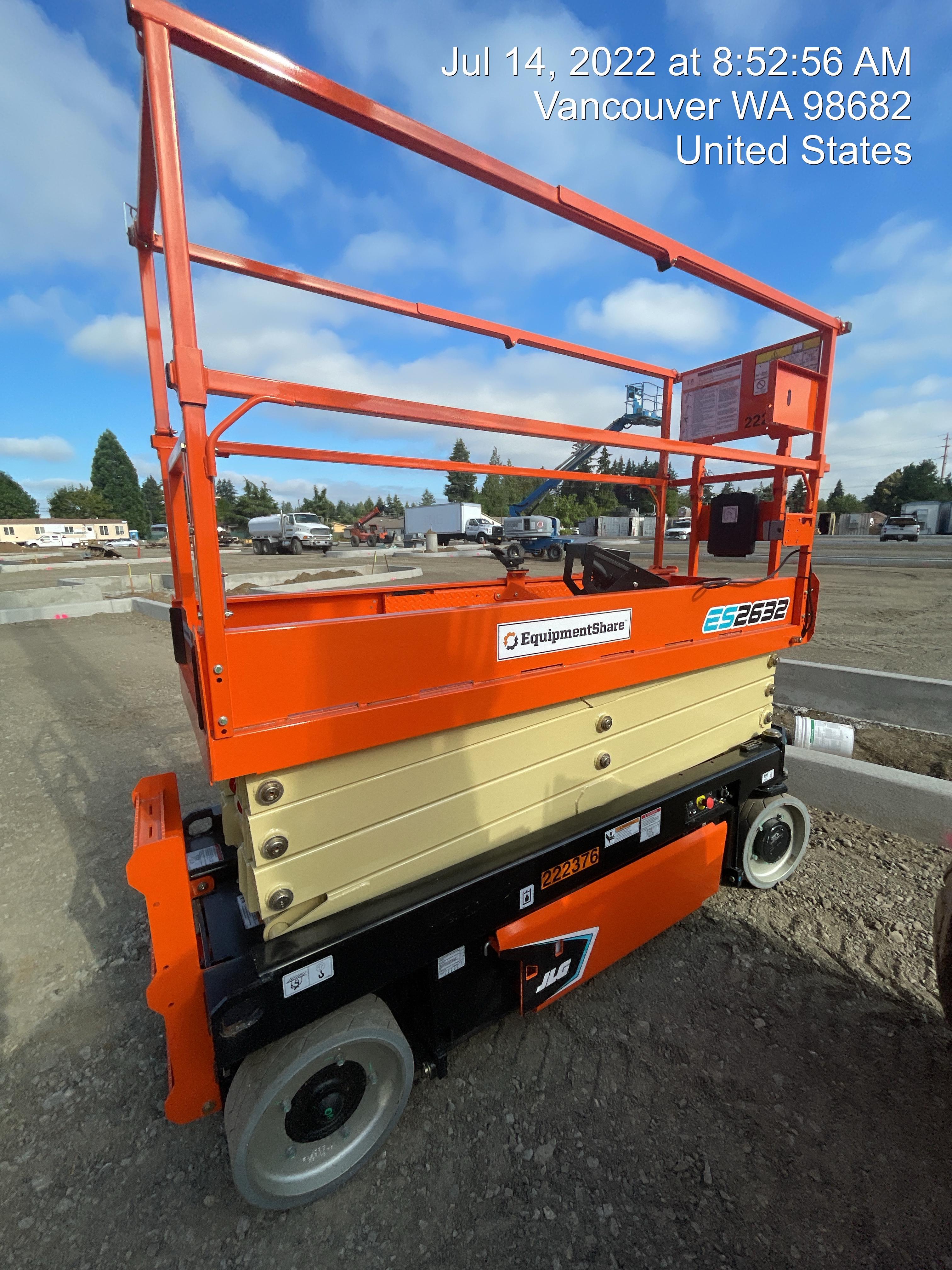 2022 JLG ES2632