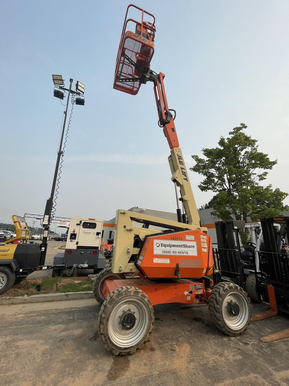 2021 JLG 340AJ