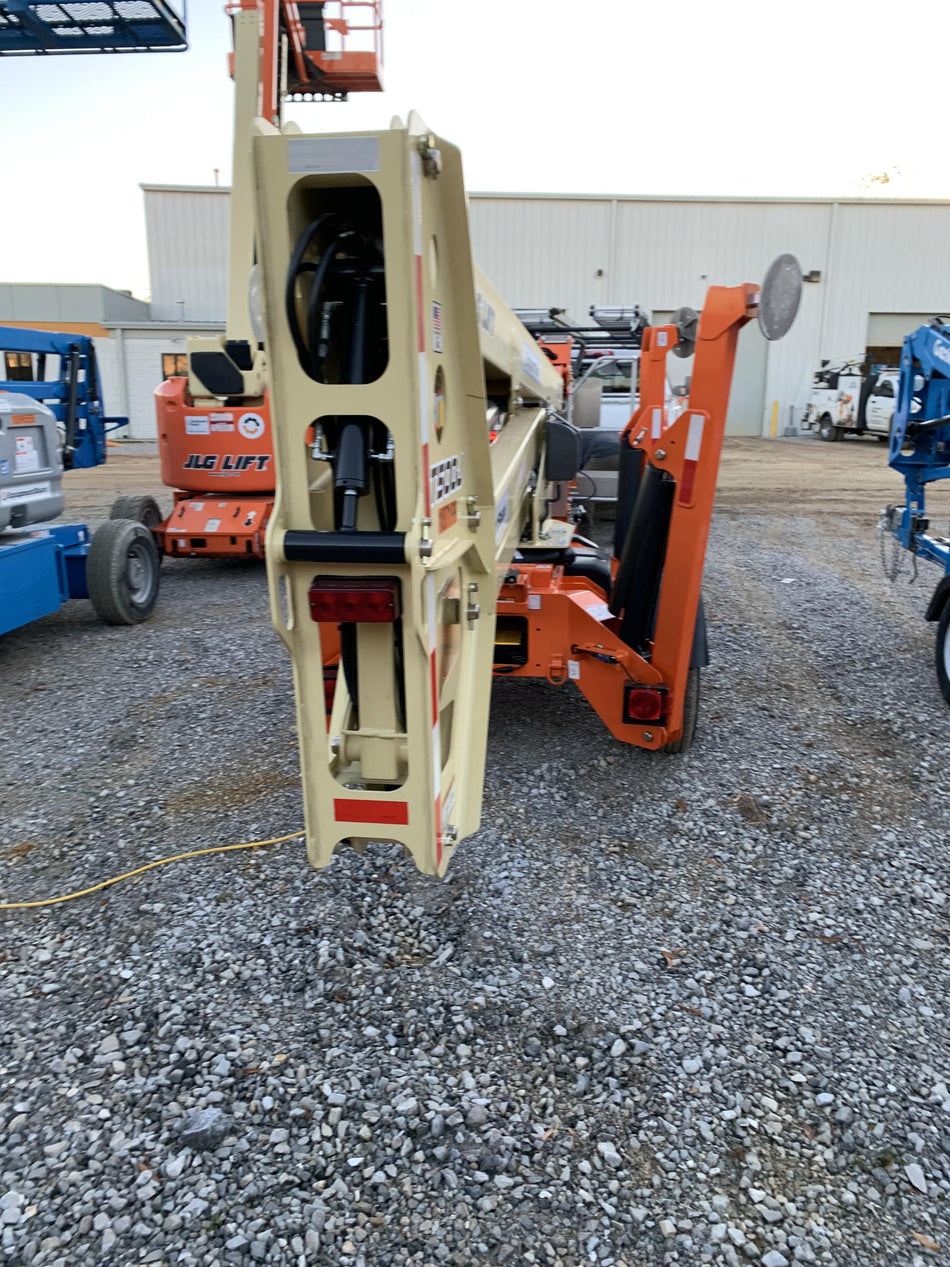 2021 JLG T500J