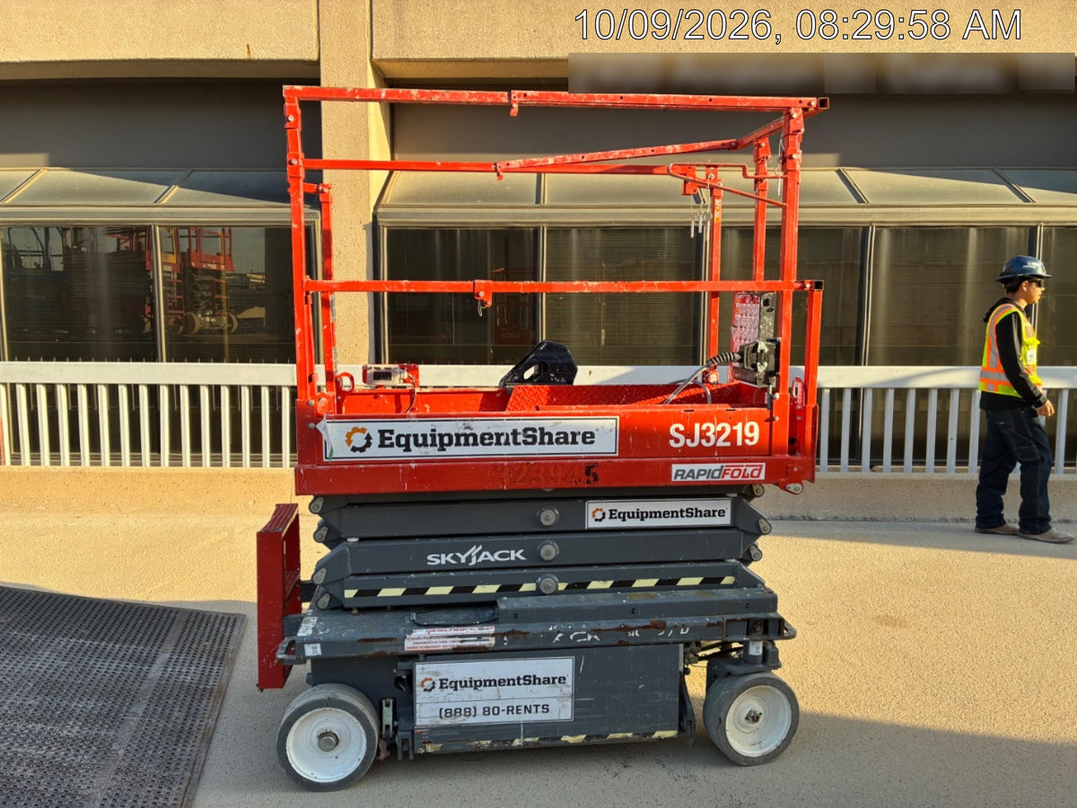 2023 SKYJACK SJ3219