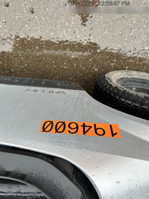 2022 Ez-Go VALOR 4 GAS EFI, PLATINUM, 
REAR SEAT KIT, ROOF, SPLIT TINTED WINDSHIELD