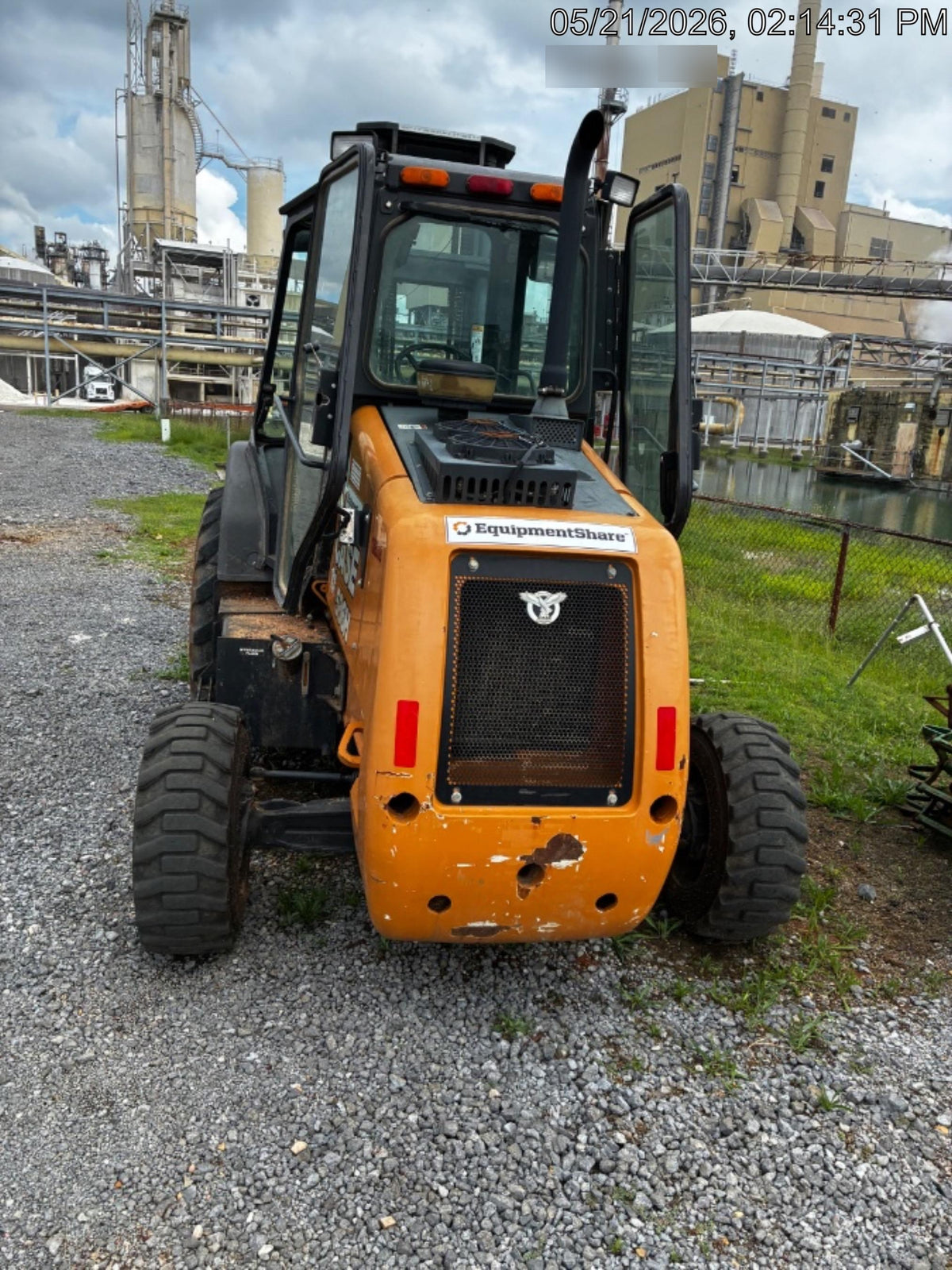 2021 CASE 586H