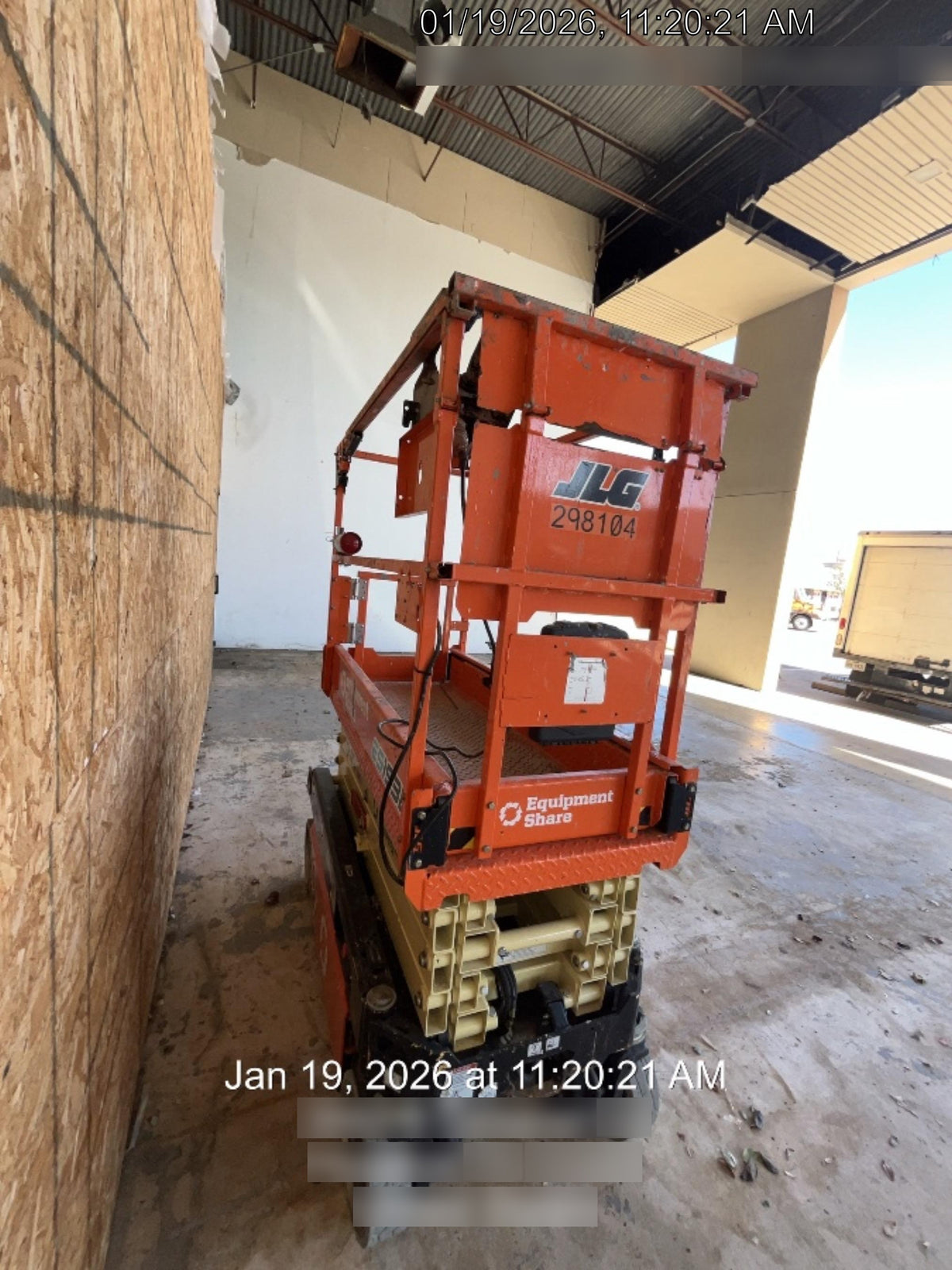 2023 JLG ES1932