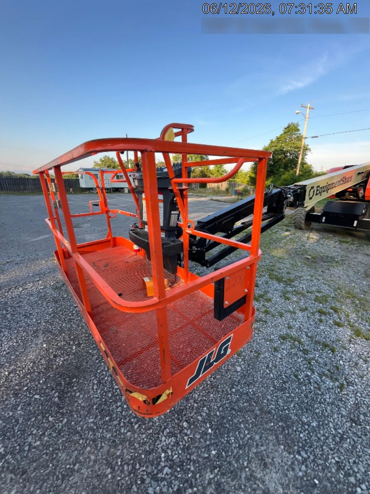 2025 JLG 660SJ