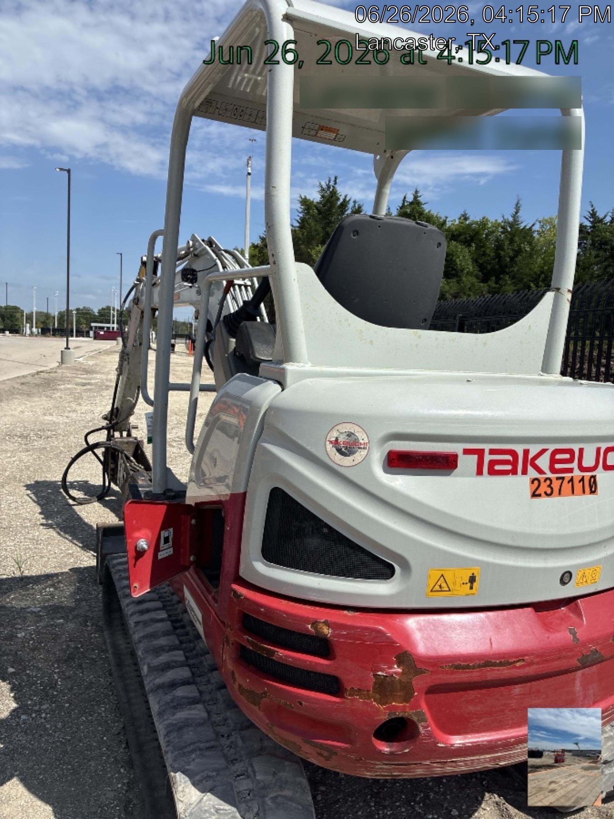 2022 TAKEUCHI TB235-2R