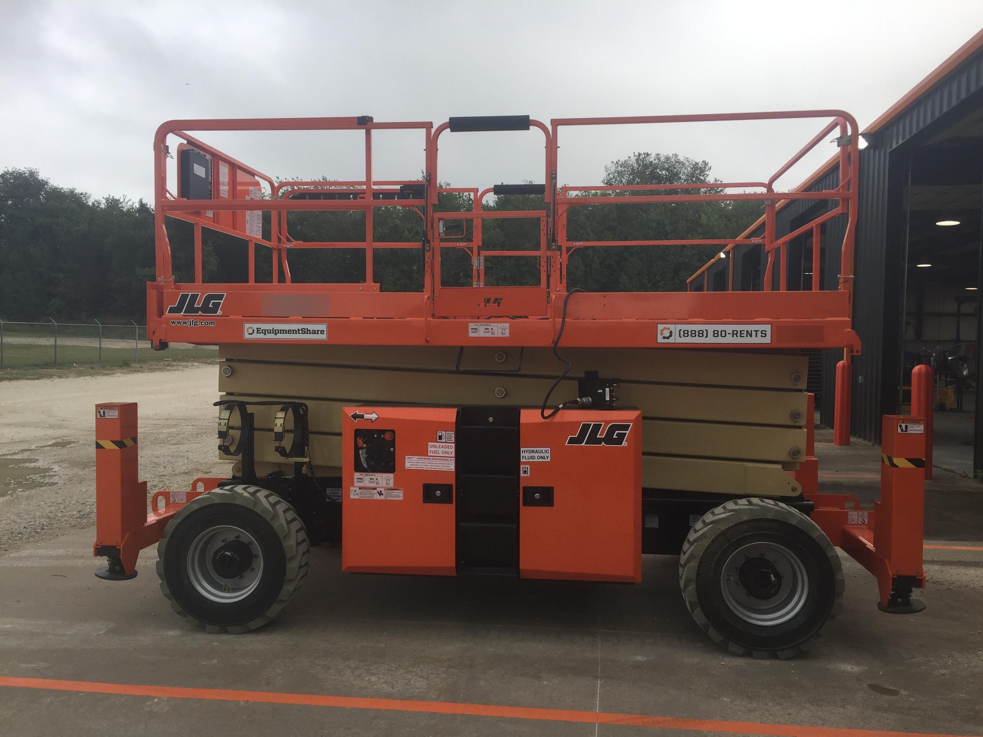2019 JLG 430LRT