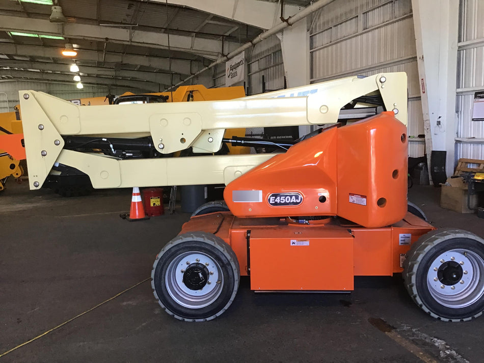 2019 JLG E450AJ