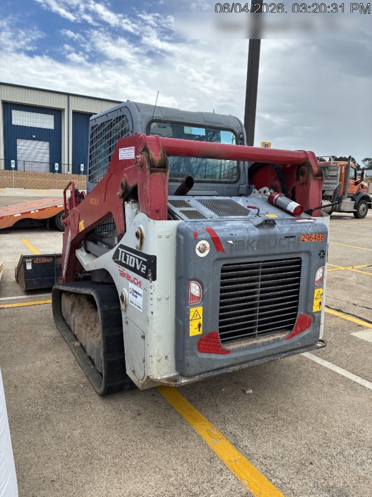 2023 TAKEUCHI TL10V2-CR