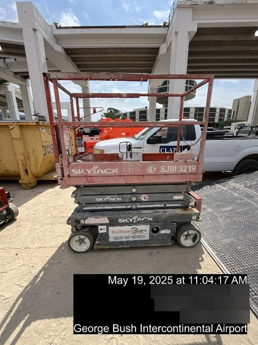 2017 Skyjack SJIII-3219 Skyjack SJ3219, Trojan Battery Set, Extended Warranty 5yr/5k hr