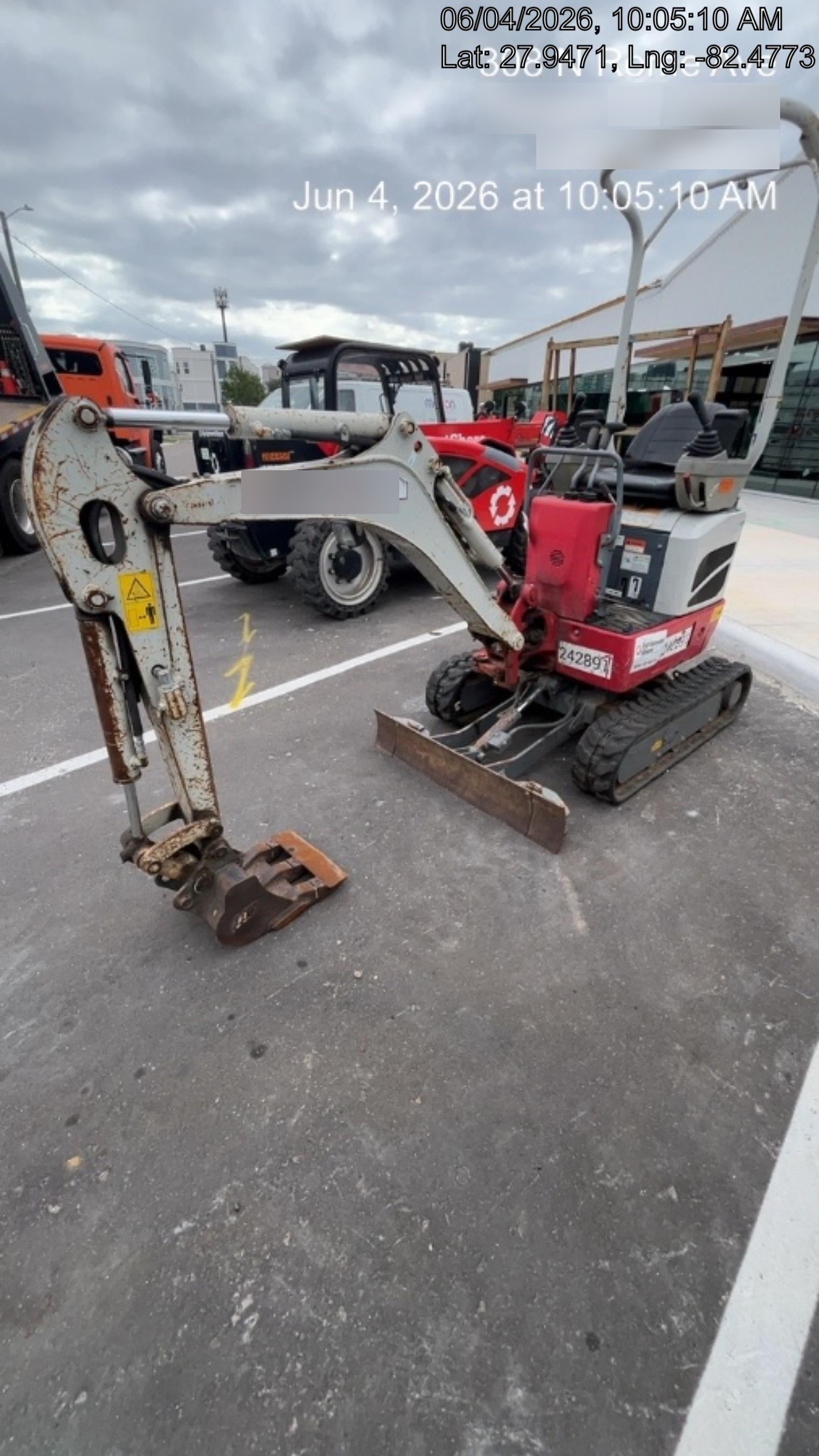 2022 TAKEUCHI TB210R