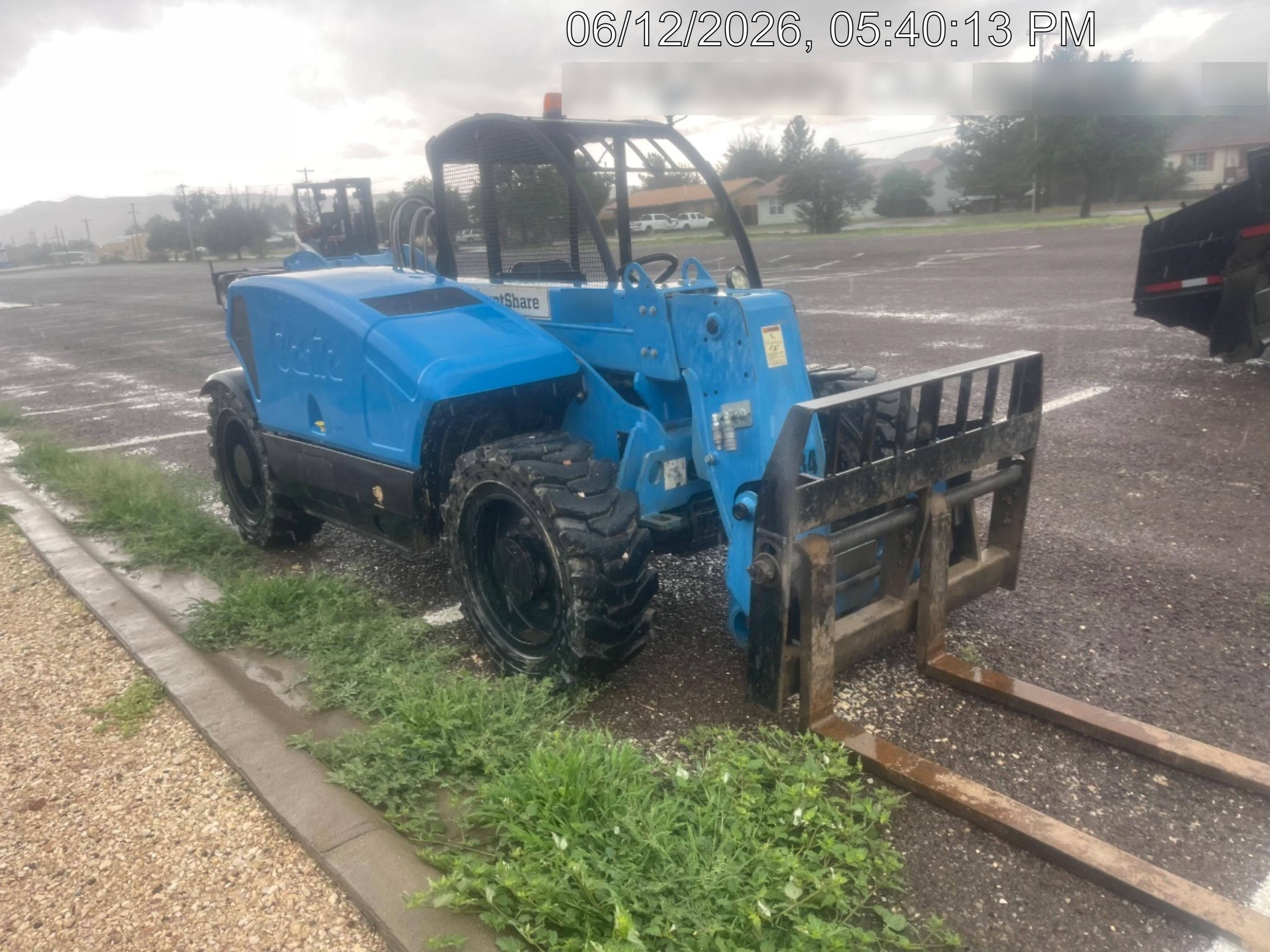 2019 Genie GTH-5519 Canopy, Solid RT Tires, LED Work Lights, Beacon w/48" Carriage, 48" Forks