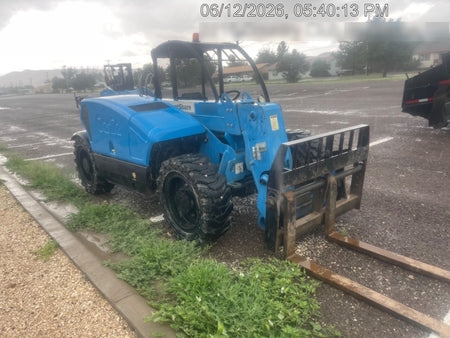 2019 Genie GTH-5519 Canopy, Solid RT Tires, LED Work Lights, Beacon w/48" Carriage, 48" Forks