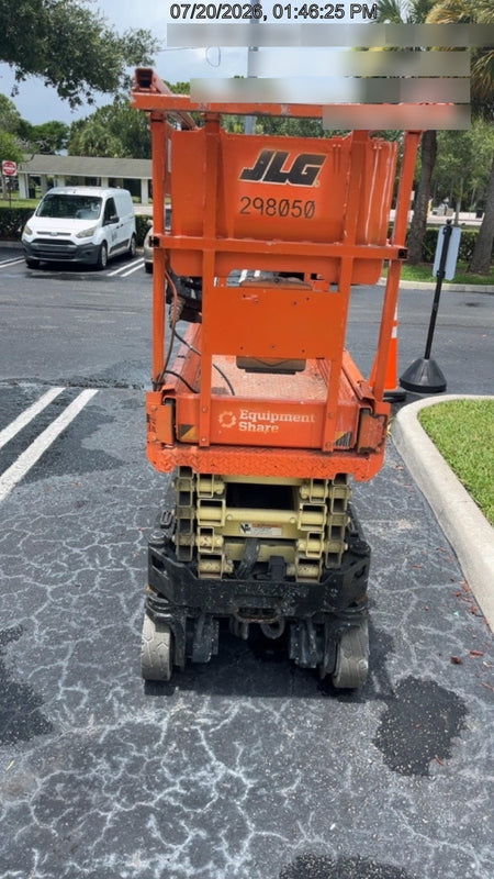 2023 JLG ES1932