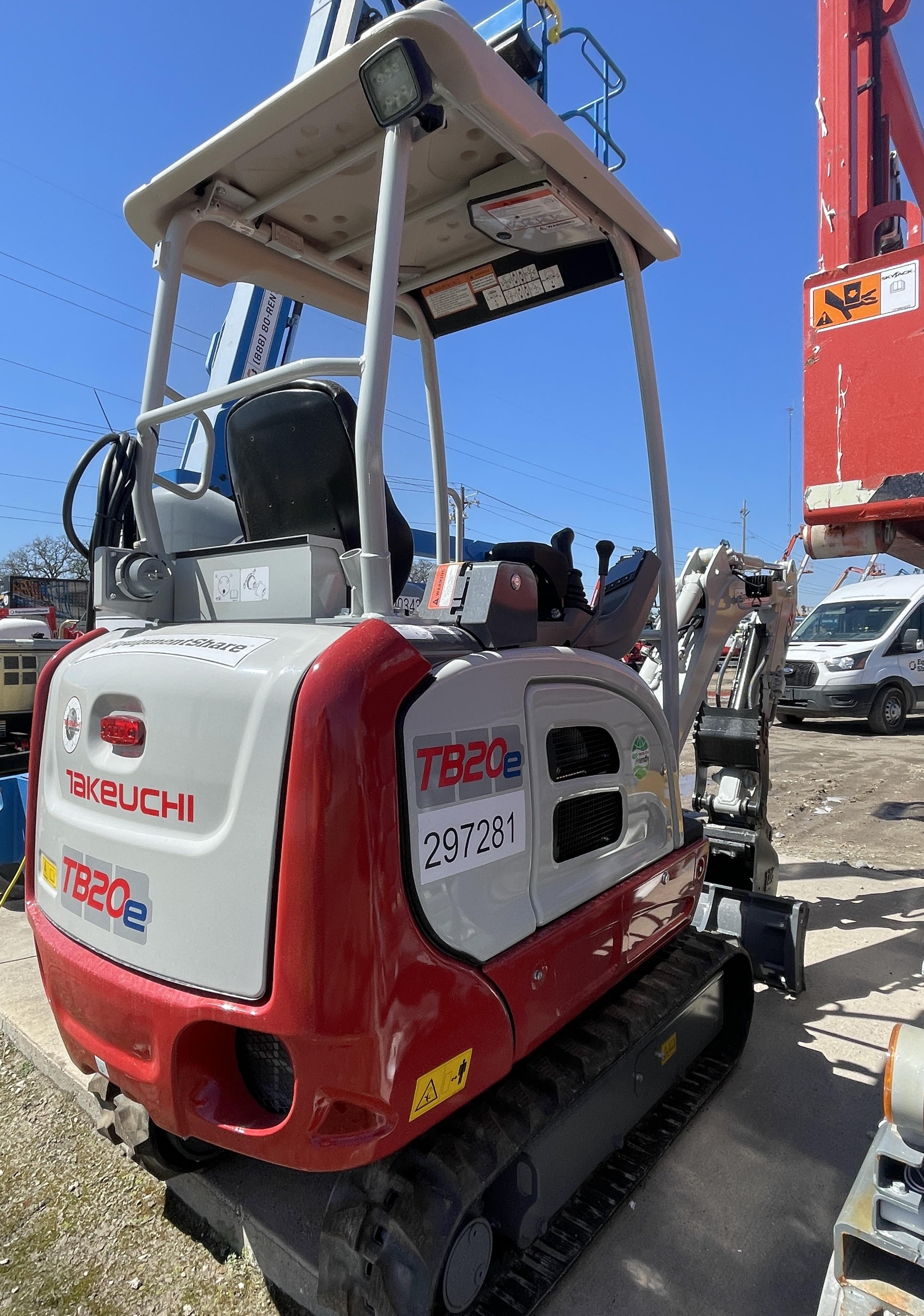 2023 TAKEUCHI TB20e