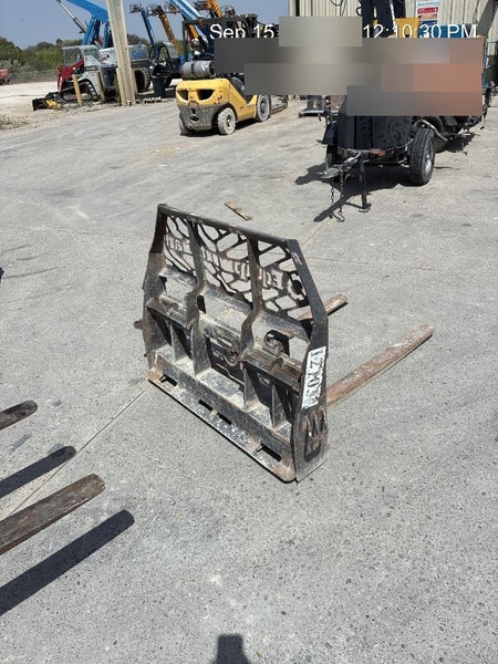 2021 PALADIN 48" Pallet Forks - Paladin
