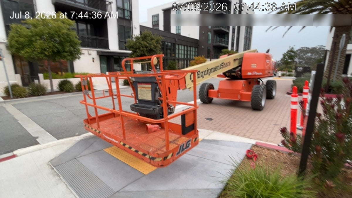 2022 JLG 600S