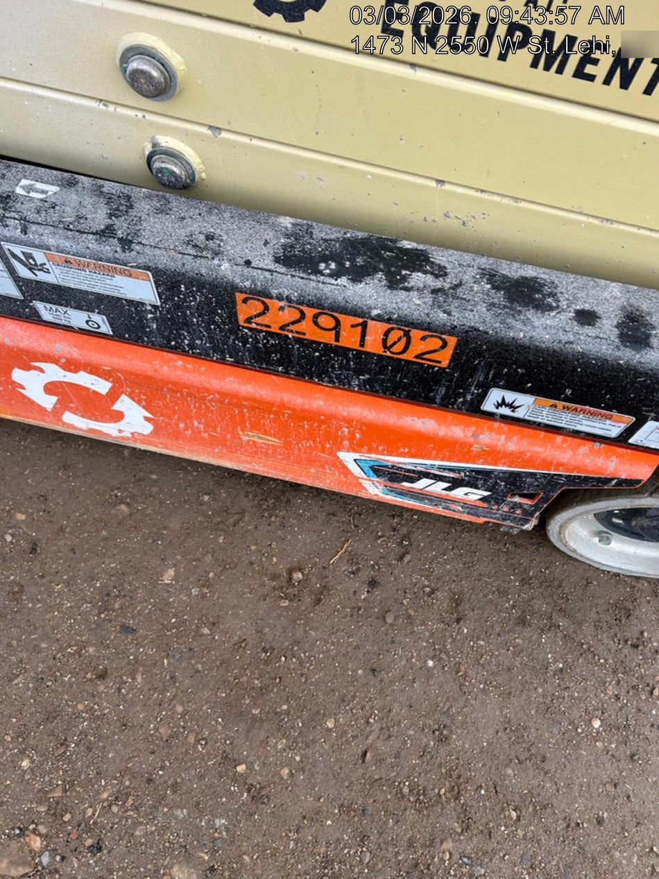 2022 JLG ES1932