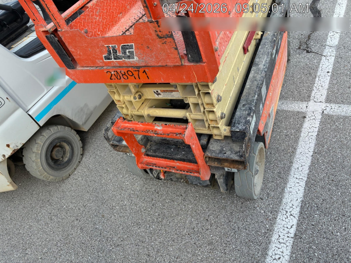 2022 JLG ES1932