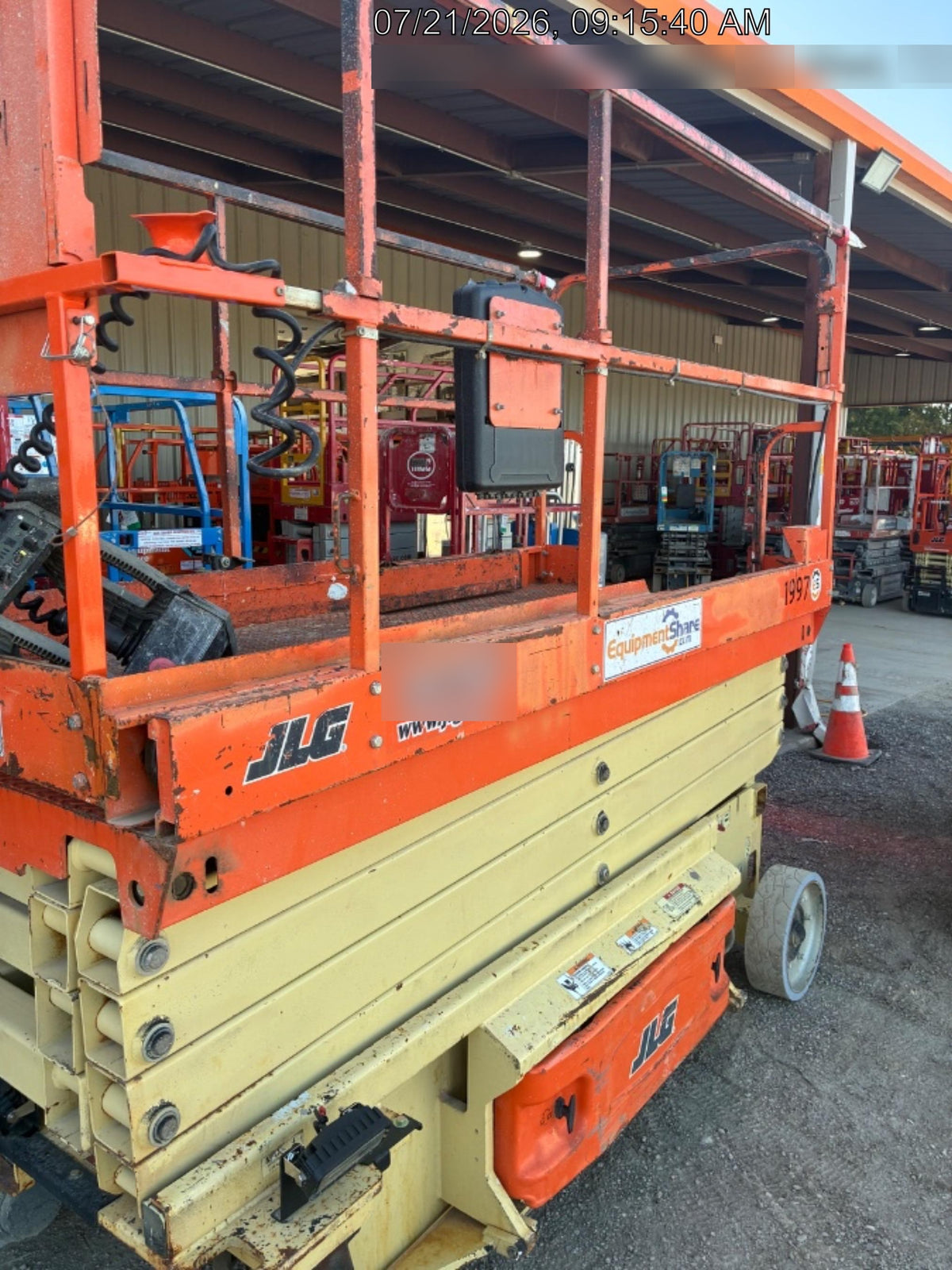 2016 JLG 3246ES