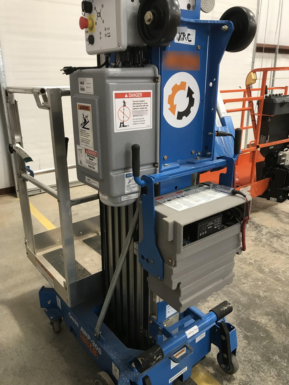 2019 GENIE AWP-30S