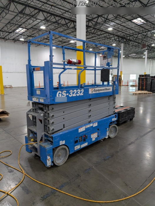 2020 Genie GS-3232 Standard, Folding half height swing gate