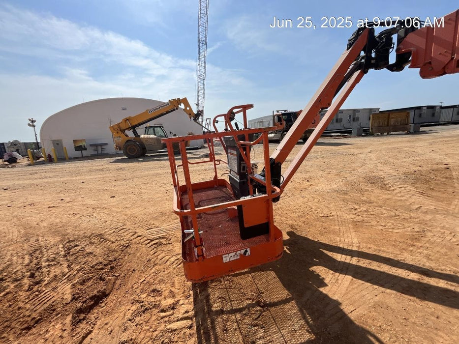 2021 JLG 1200SJP