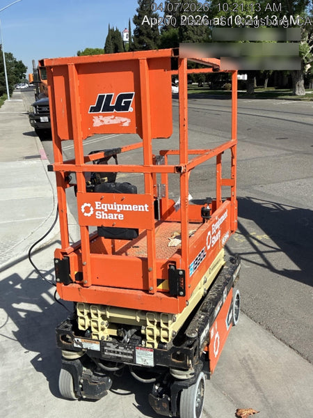 2022 JLG ES1330L
