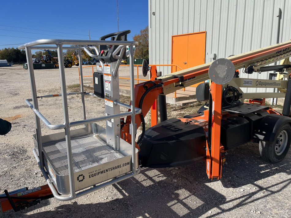 2022 JLG T350