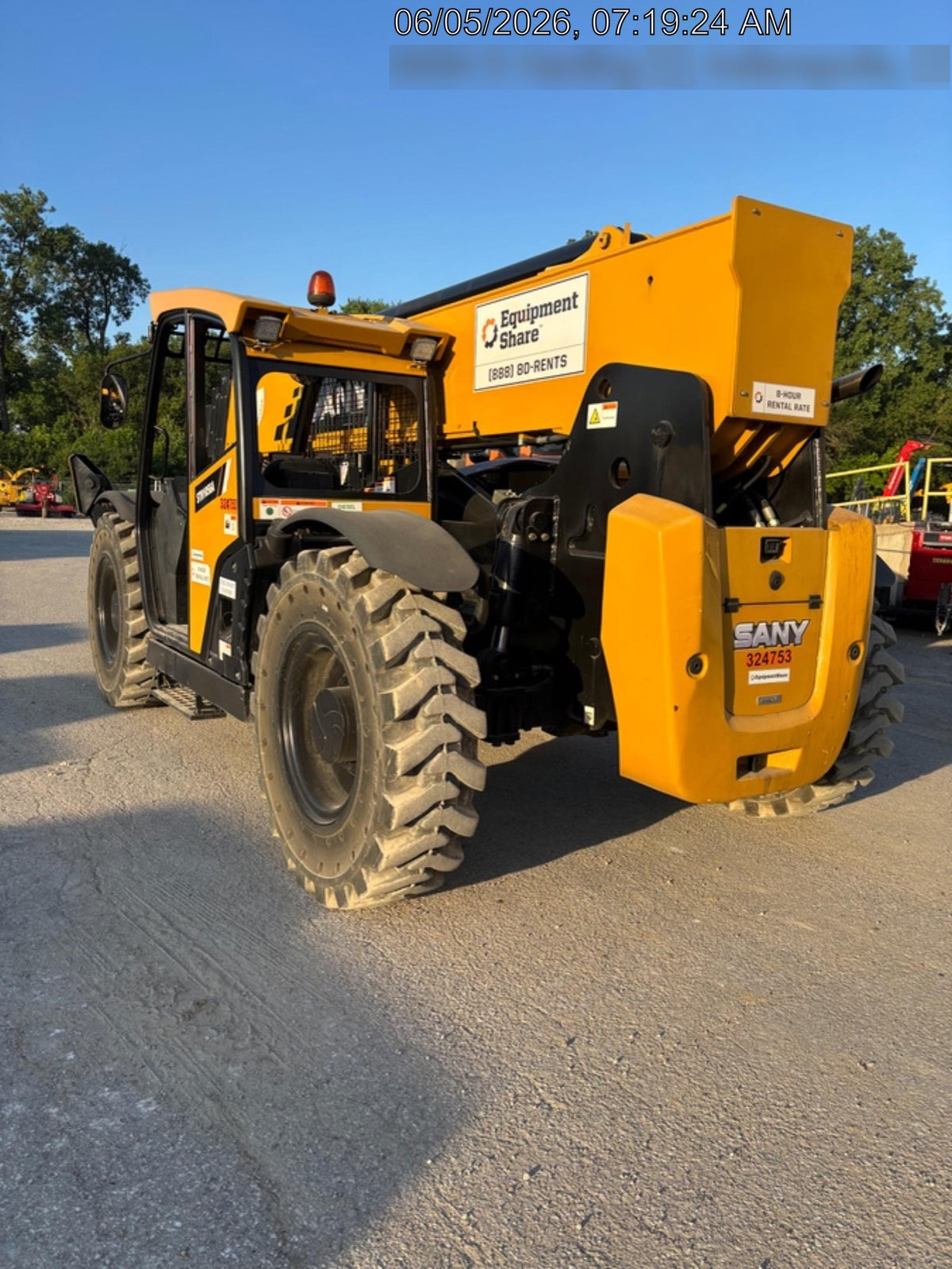 2023 SANY STH1056