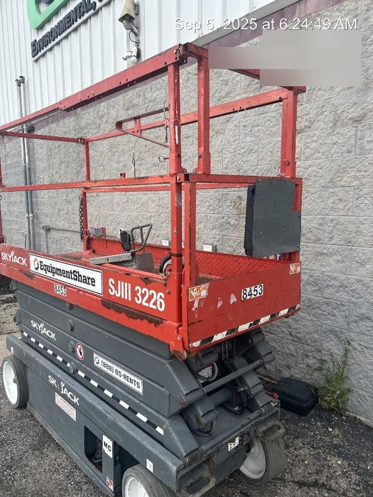 2018 Skyjack SJIII-3226 Skyjack SJIII3226 Scissor Lift w/Trojan Batteries
